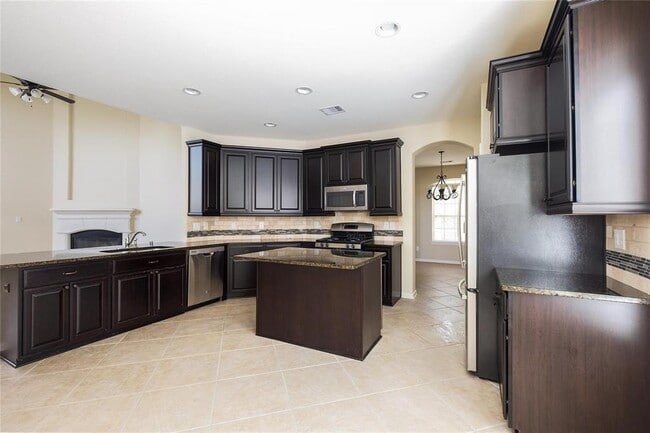 Building Photo - 28723 Mayes Bluff Dr