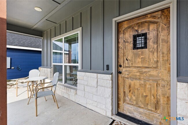 Building Photo - 1606 Flatland Trl