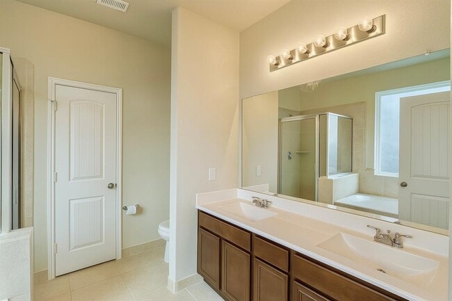 Building Photo - 3543 Paganini Pl