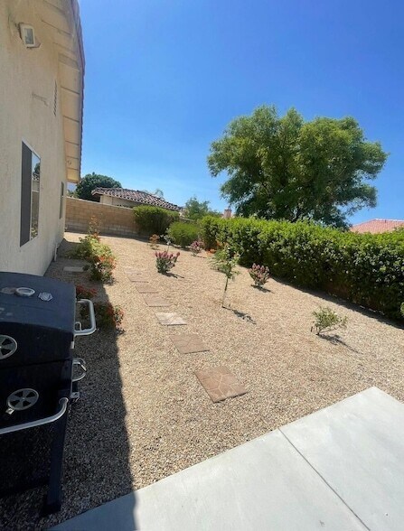 Building Photo - 43595 Reclinata Way