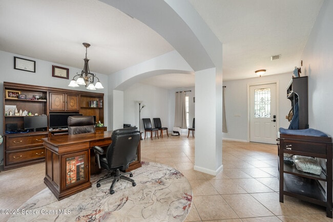 Building Photo - 2842 Glenridge Cir