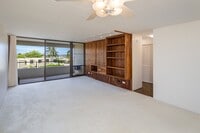 Building Photo - 6770 Hawaii Kai Dr
