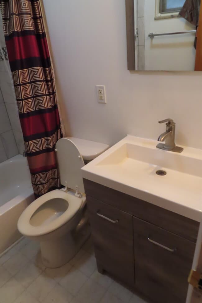 Building Photo - 4500 Keeler Dr