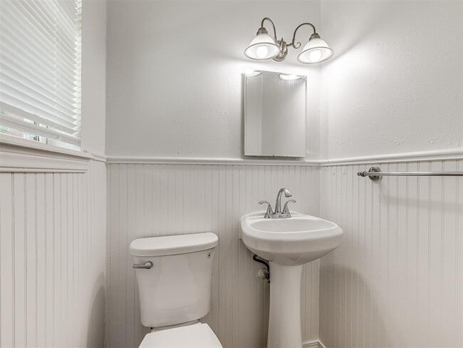 Building Photo - 225 NW 80th St