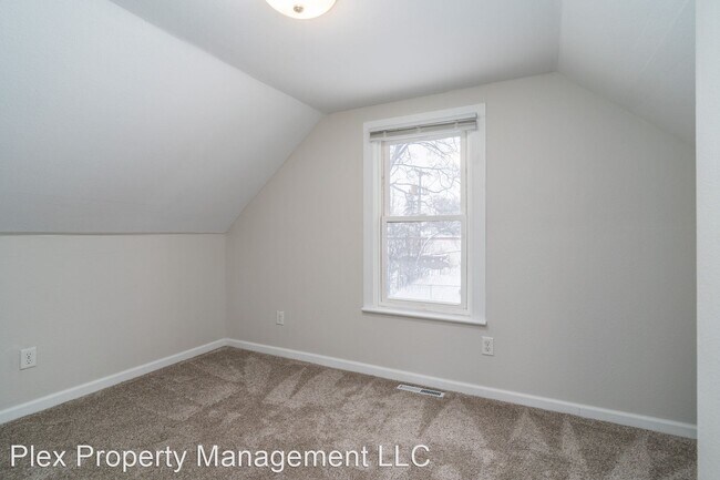 Building Photo - 2 br, 1.5 bath House - 625 7th Avenue South