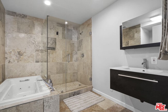 Building Photo - 9842 Portola Dr