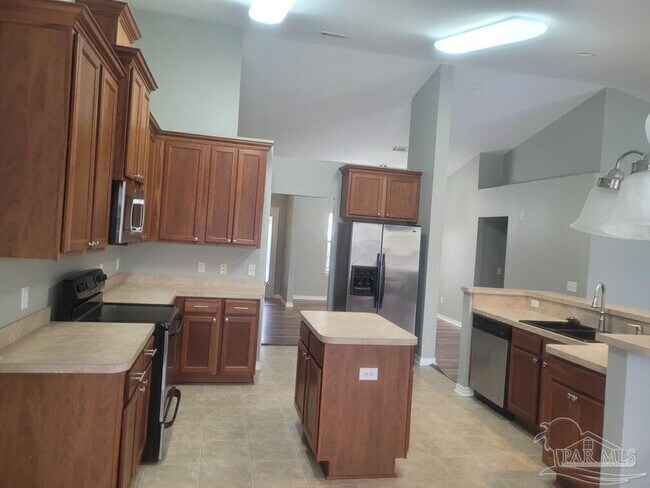 Building Photo - 5863 Chi Chi Cir