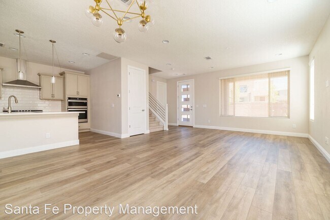 Building Photo - 3 br, 2.5 bath House - 4931 Venado Peak