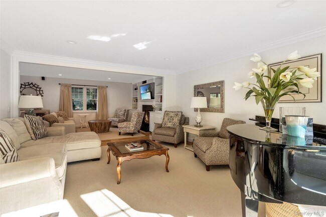 Building Photo - 435 Luptons Point Rd