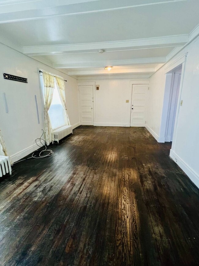 Building Photo - 163 Market St