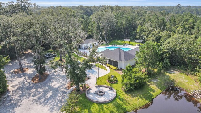 Building Photo - 116 Ainsdale Dr