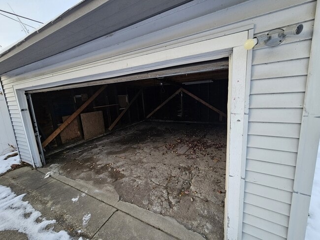 Building Photo - 3788 W 34th St