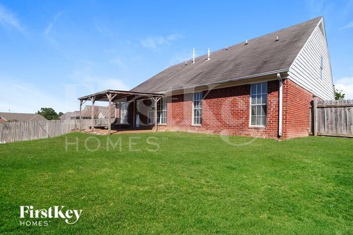 Building Photo - 1413 Leery Cove