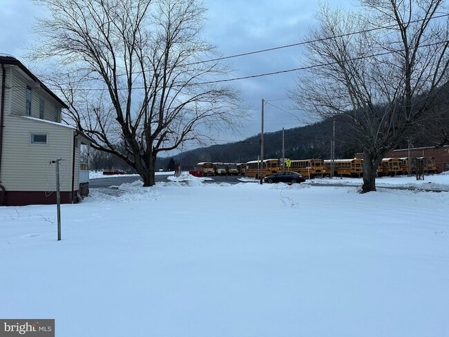 Building Photo - 11 Myers Rd