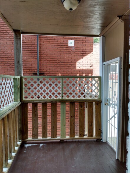 Back porch - 1632 Virginia St E