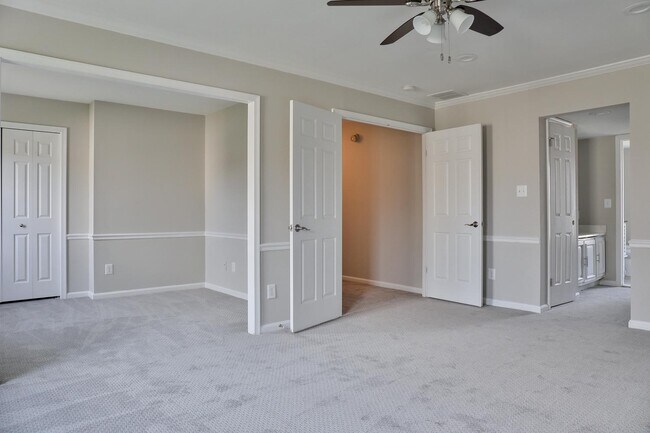 Building Photo - 5423 Rilian Ct