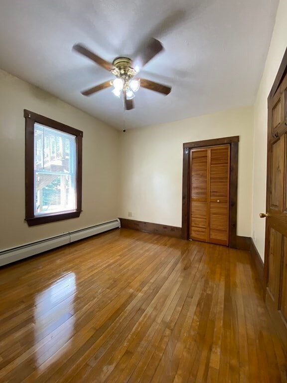 Building Photo - 117 Towtaid St