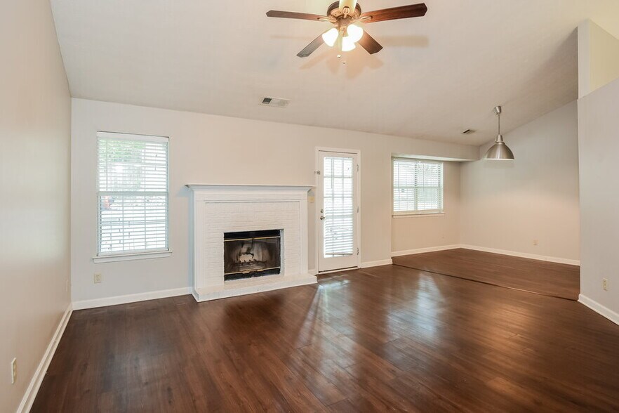 Building Photo - 1171 Lennox Ct NE
