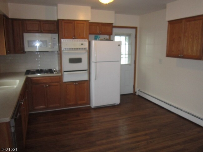 Building Photo - 138 Haverhill Ave