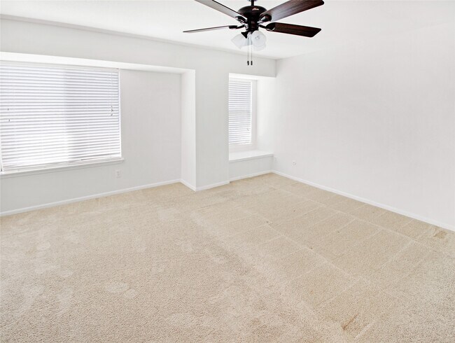Building Photo - 1500 Sandy Springs Rd