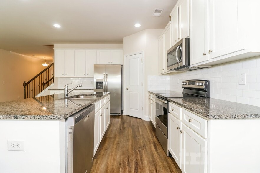 Building Photo - 539 Trickum Hill Dr