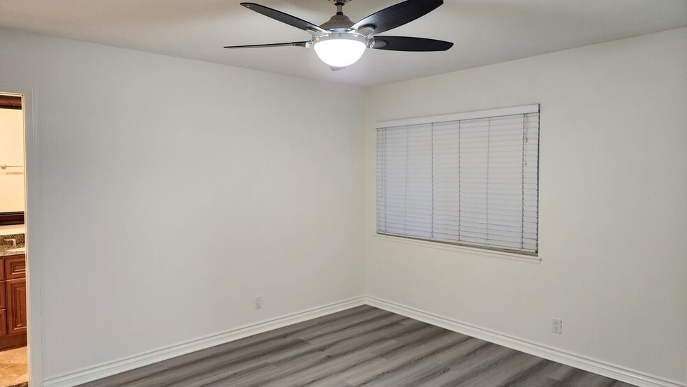 Building Photo - 17986 Cashew St