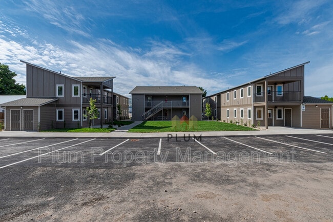 Building Photo - 2416 McDonald Ave