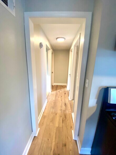 Building Photo - 3860 N Morris Blvd