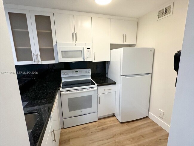 Building Photo - 13965 SW 91st Terrace