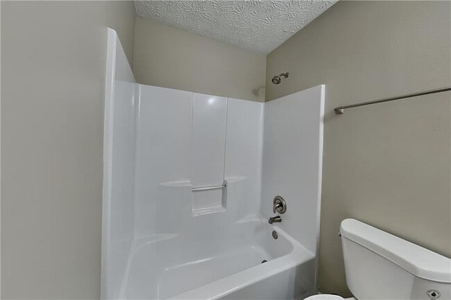 Building Photo - 120 Crestworth Pl