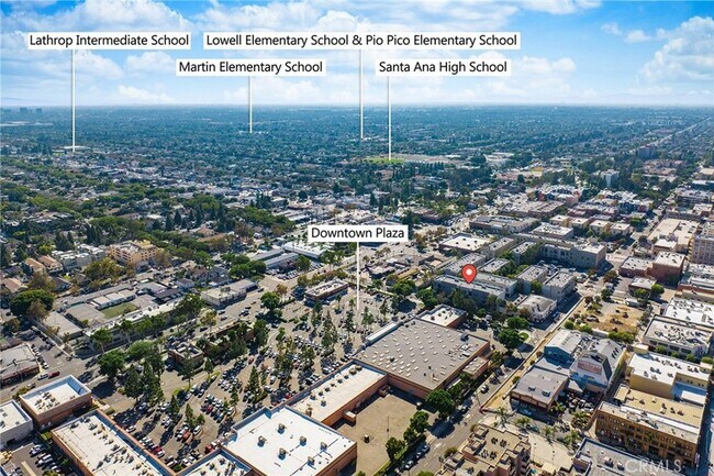 Building Photo - 210 N Spurgeon St