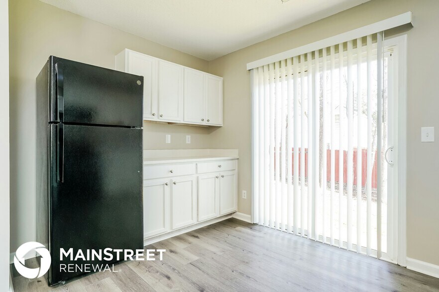 Building Photo - 2253 Ballston Pl