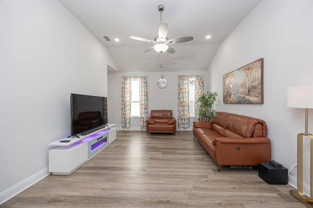 Building Photo - 11619 Chepstow Crescent Ct