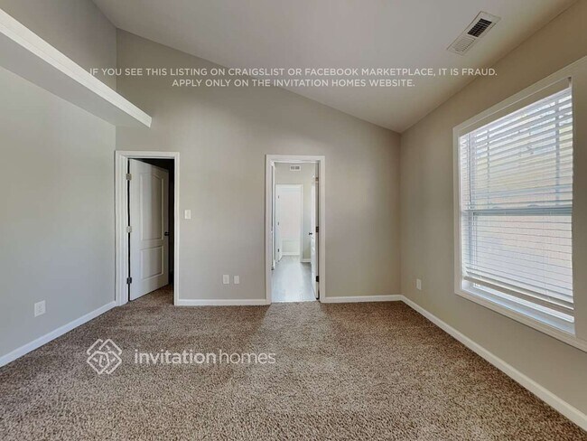 Building Photo - 3117 Groveshire Dr