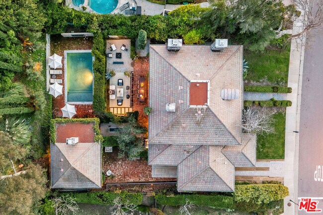 Building Photo - 3470 Consuelo Dr
