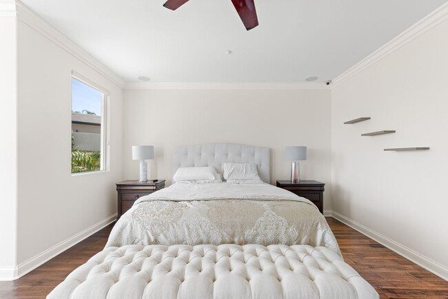 Building Photo - A Private Hillside Haven with Sweeping Val...