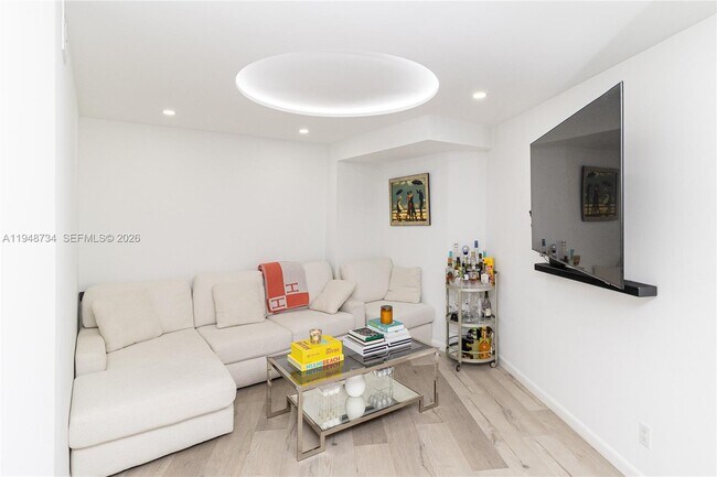 Building Photo - 3180 S Ocean Dr