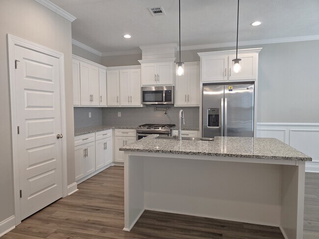 Building Photo - 7510 Paisley Cir