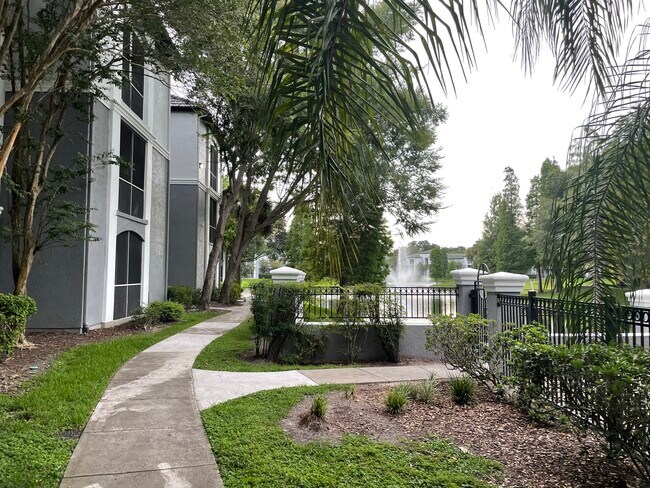 Building Photo - LEGACY CRESCENT 5521-202 - NY