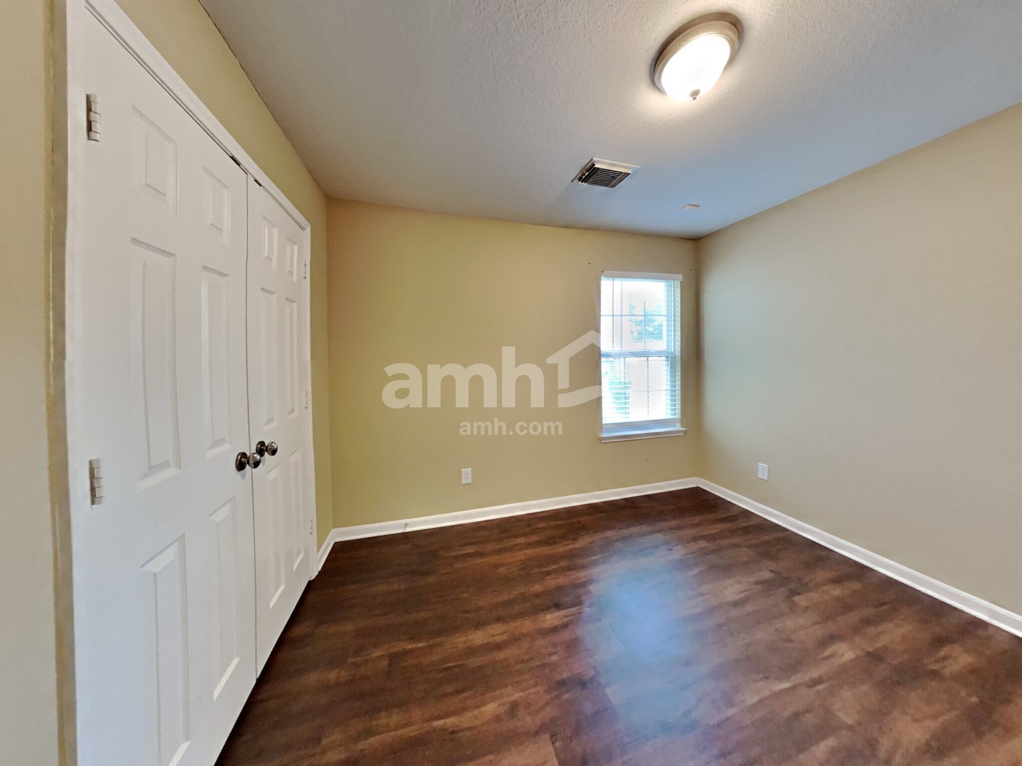 Building Photo - 6907 Oleander Grove Way