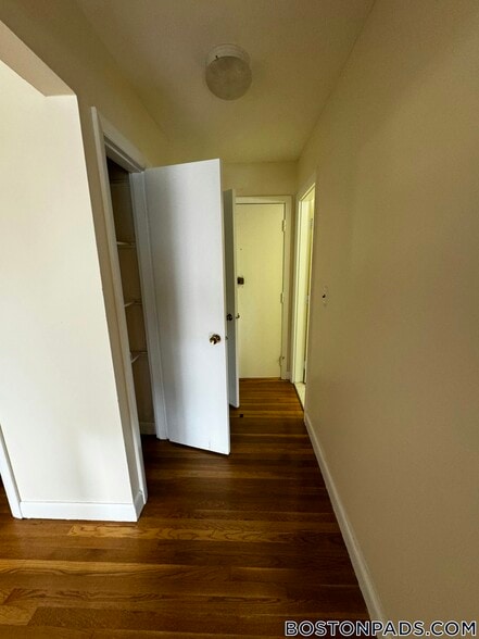 Building Photo - 90 Gardner St