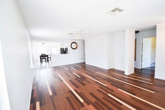 Building Photo - 13525 Briarcreek Loop
