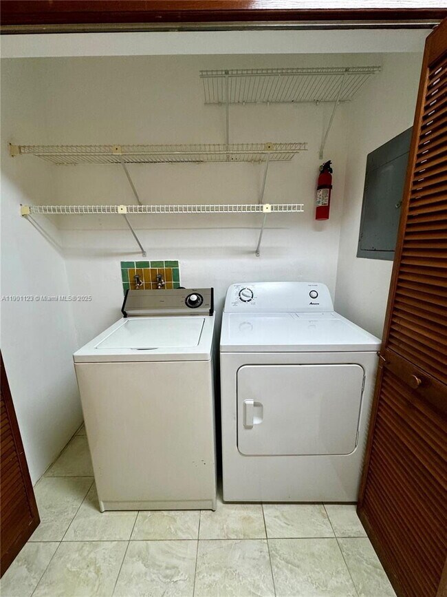 Building Photo - 5700 SW 42nd St