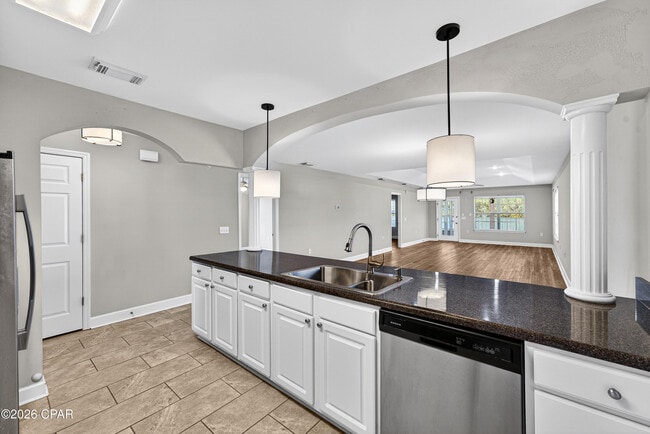 Building Photo - 114 Lakeridge Dr