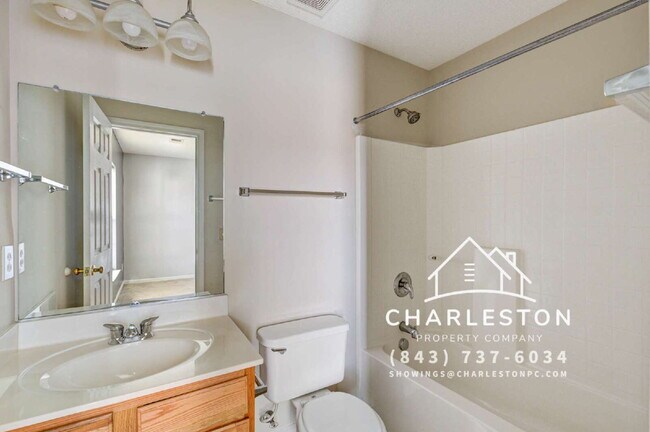 Building Photo - 222 Maypop Dr