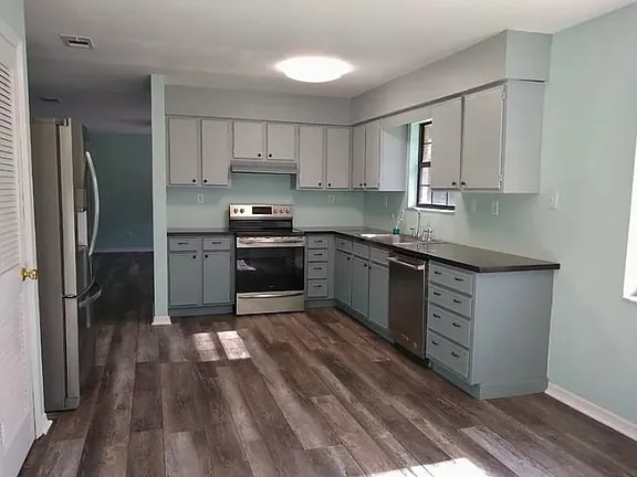 Building Photo - 294 SW Greenridge Ln