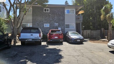 Building Photo - 2732 21st Ave