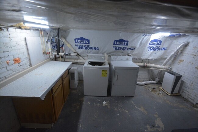 Building Photo - BLAISDELL 303