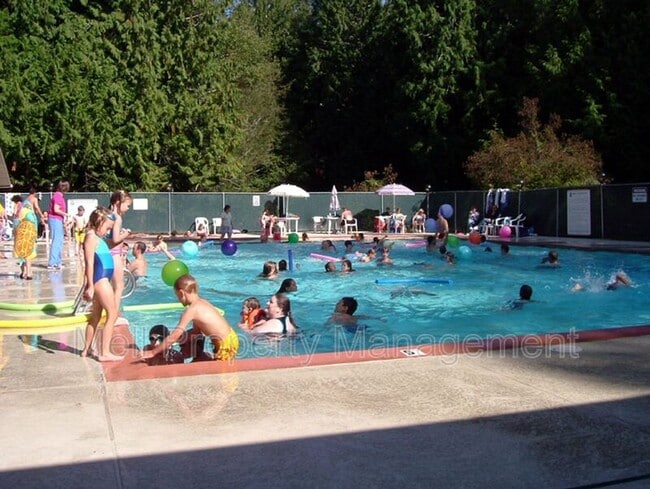 Building Photo - 199 E Cutty Sark Ave