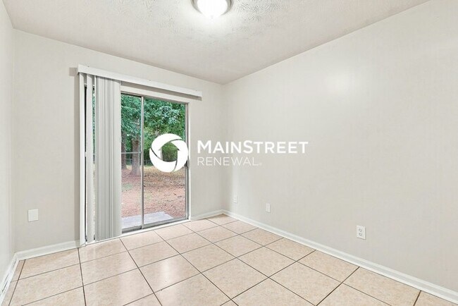 Building Photo - 3 Bedroom Pet-Friendly Home in STOCKBRIDGE, GA with Main Street Renewal